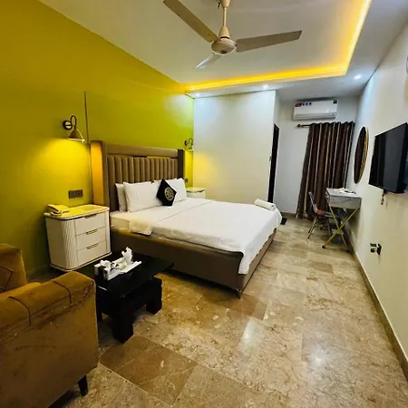 Seaview Lodge Guest House-3