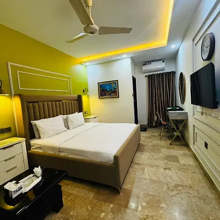Seaview Lodge Guest House-2